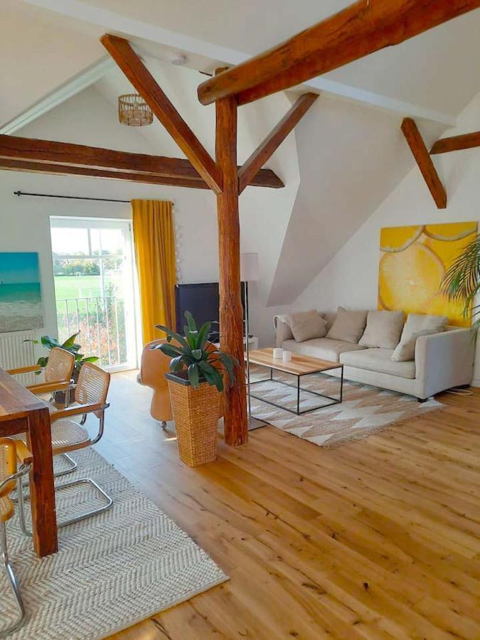 Luxurioeses Loft Mit Schoenem Blick Тремсбюттель Экстерьер фото